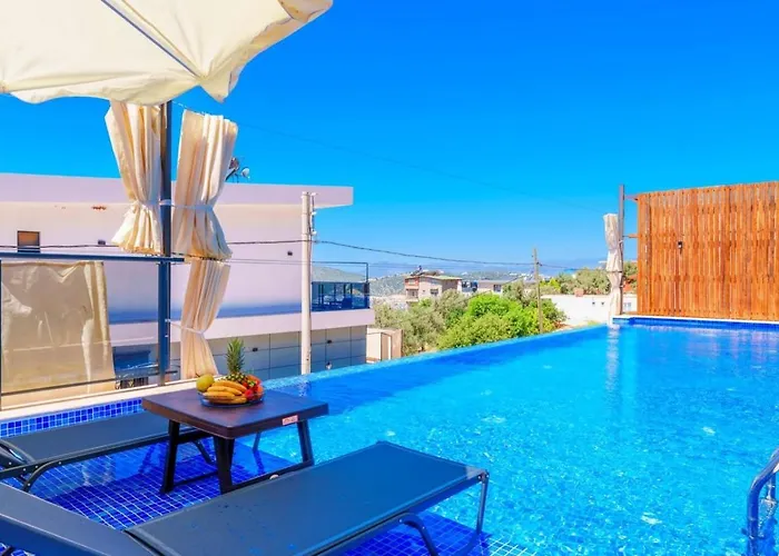 Luxury 5 Bedroom With Private Pool And Jacuzzi Vila