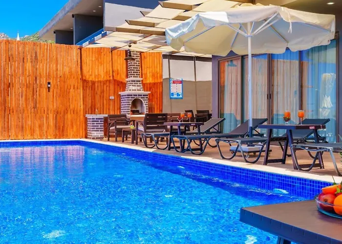 Luxury 5 Bedroom With Private Pool And Jacuzzi Kalkan