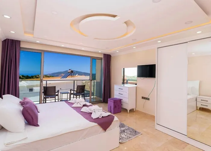 Luxury 5 Bedroom With Private Pool And Jacuzzi Vila *