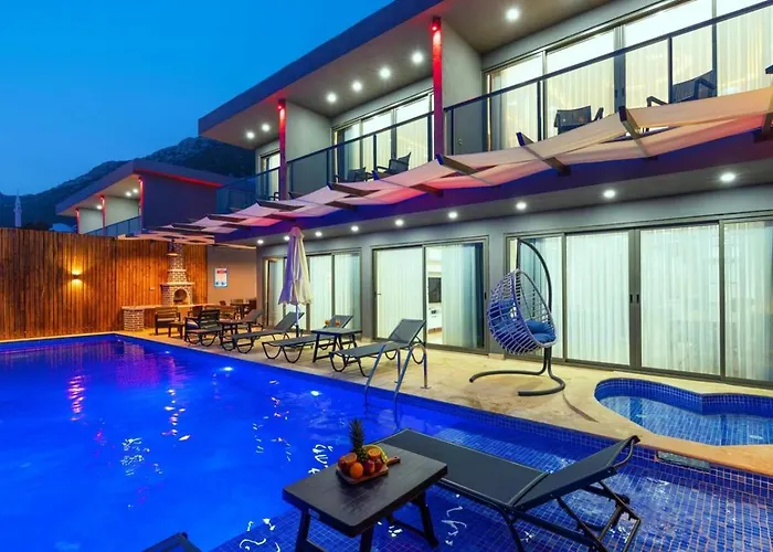 Luxury 5 Bedroom With Private Pool And Jacuzzi Vila