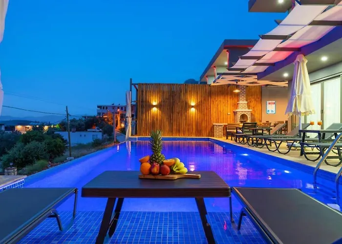 Luxury 5 Bedroom With Private Pool And Jacuzzi * Kalkan