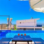 Luxury 5 Bedroom With Private Pool And Jacuzzi Villa