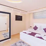 Villa Luxury 5 Bedroom With Private Pool And Jacuzzi