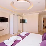Villa Luxury 5 Bedroom With Private Pool And Jacuzzi