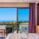 Luxury 5 Bedroom With Private Pool And Jacuzzi Villa *