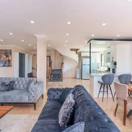 וילה Luxury 5 Bedroom With Private Pool And Jacuzzi *