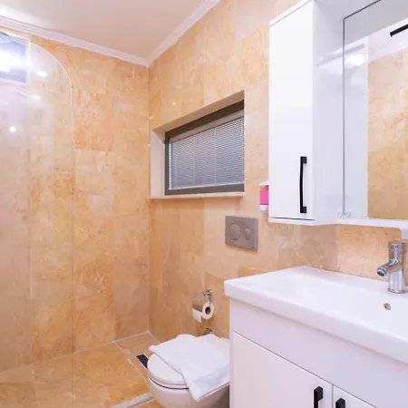 Villa Luxury 5 Bedroom With Private Pool And Jacuzzi