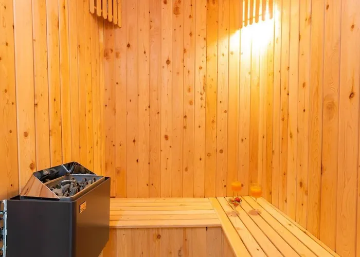 Luxury 5 Bedroom With Private Pool And Jacuzzi 卡尔坎
