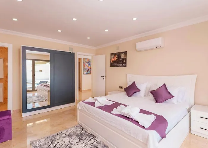 别墅 Luxury 5 Bedroom With Private Pool And Jacuzzi 卡尔坎